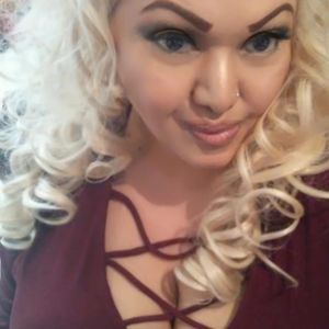 Meet your Posher, Celina